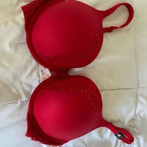Brand new Victoria Secret perfect shape bra